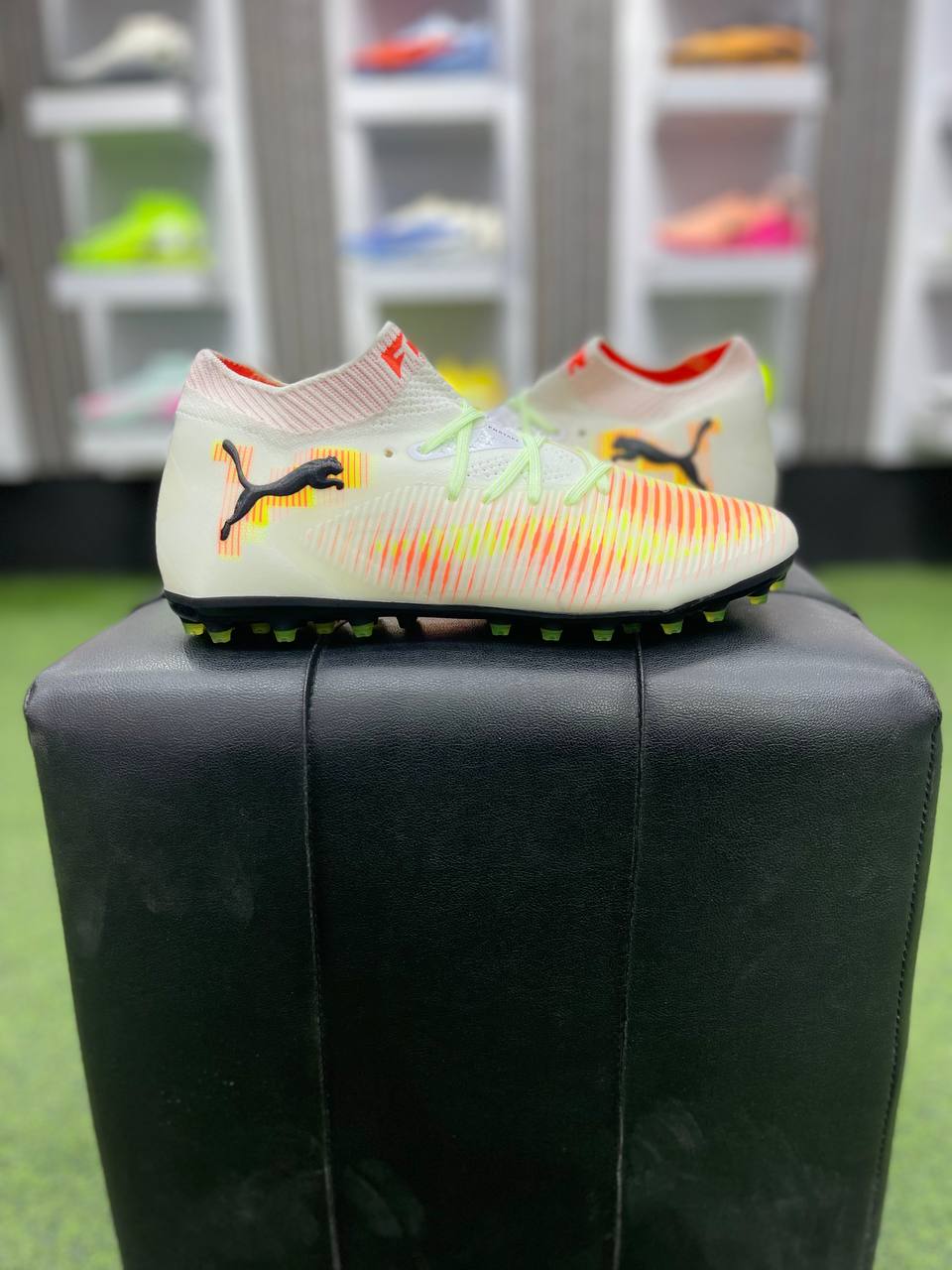 کفش فوتبال پوما فیوچر Puma Future 2025 استوک ریز