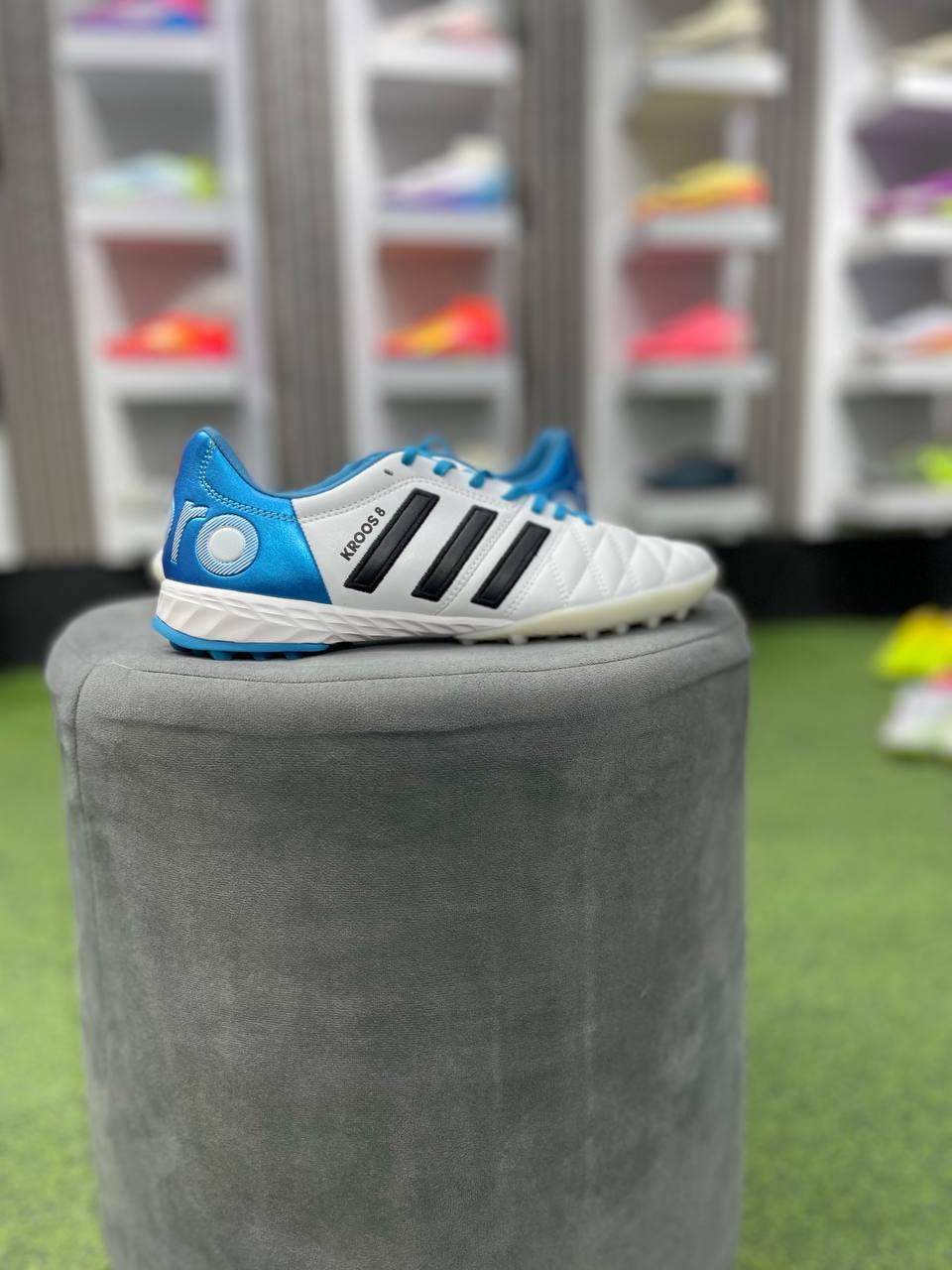 کفش فوتبال ادیداس مدل 11pro تونی کروس استوک ریز