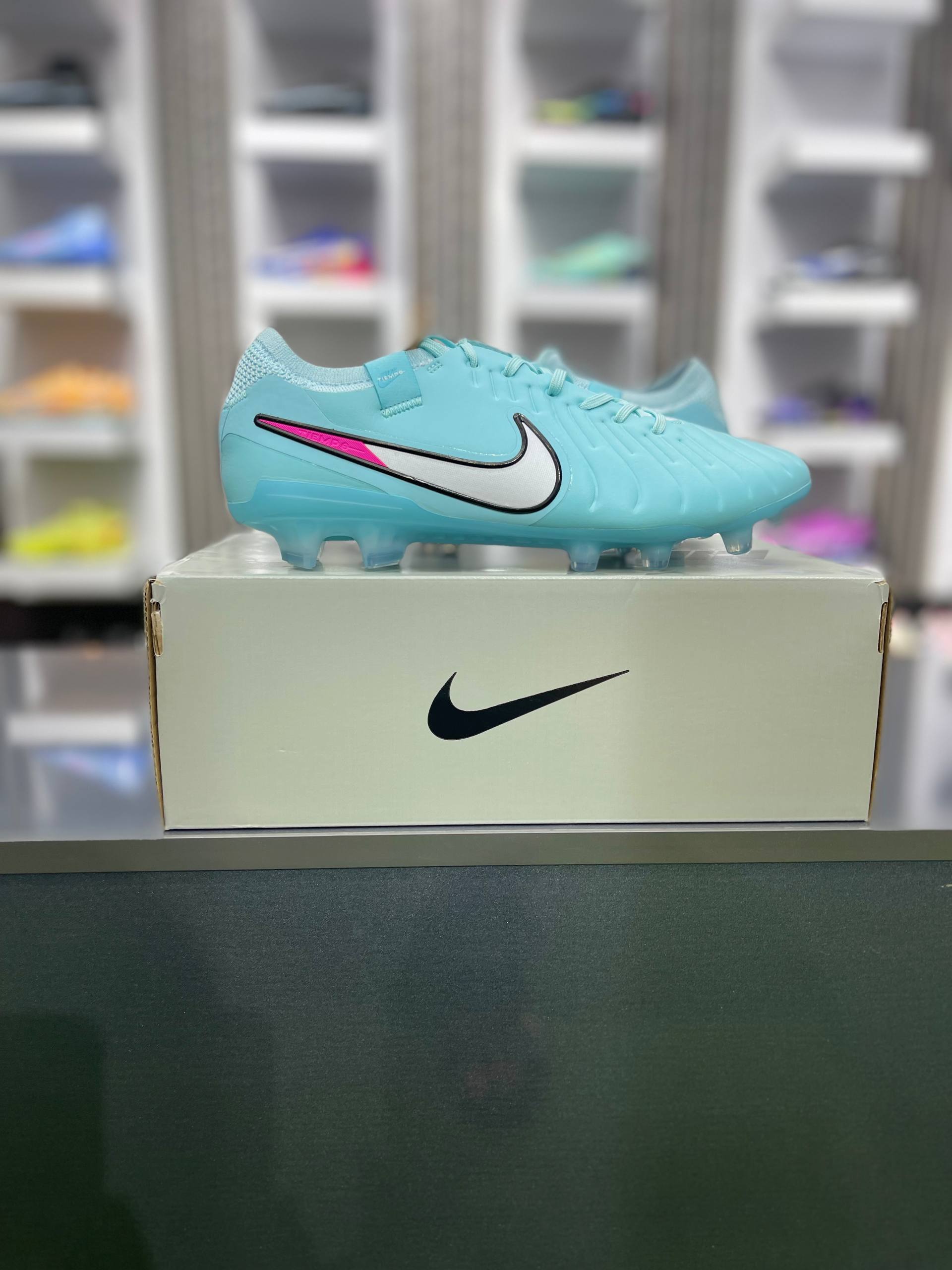 کفش فوتبال نایک تیمپو لجند 10 10 nike tiempo legend