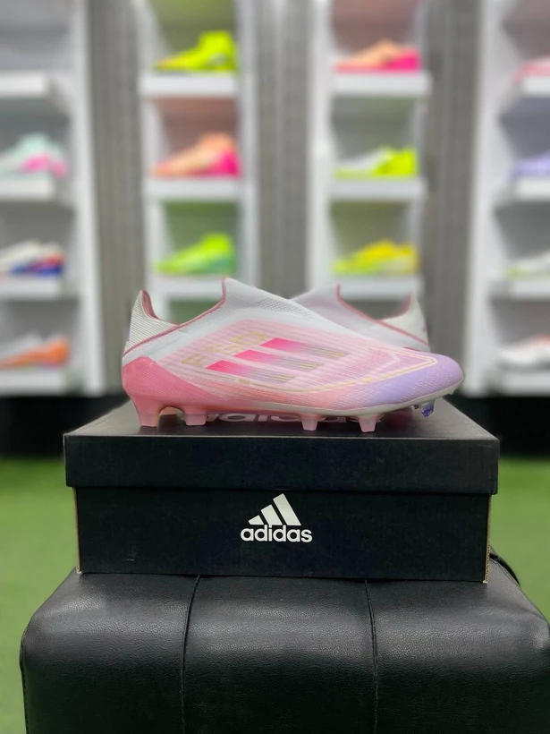 کفش فوتبال ادیداس مدل f50 fg