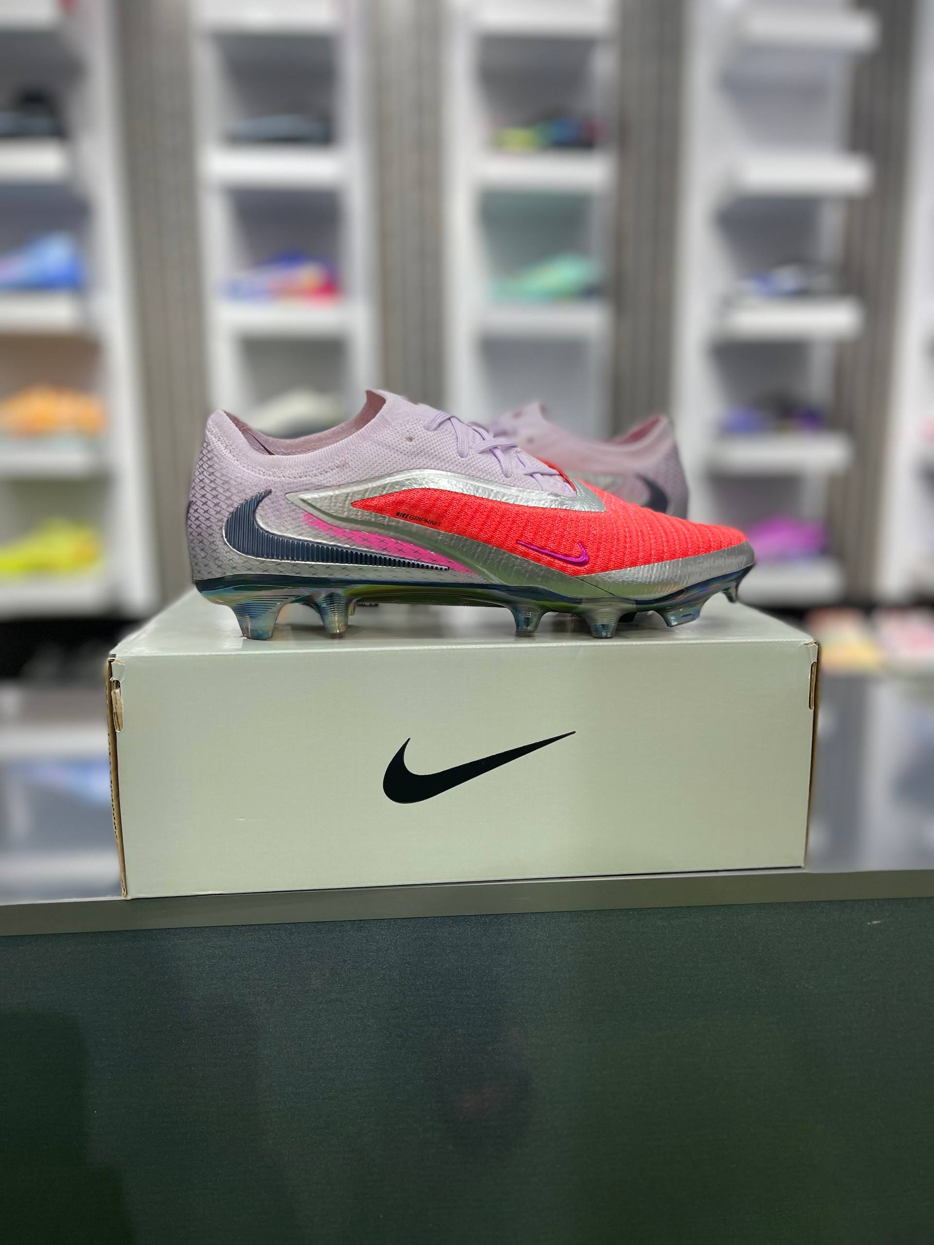 کفش فوتبال نایک مدل Phantom GX 3