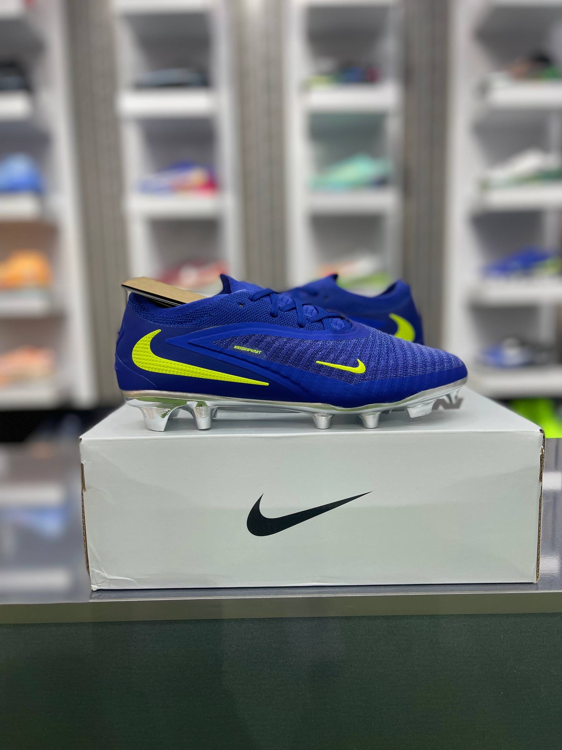 کفش فوتبال نایک فانتوم جی ایکس 3  Nike Phantom GX 3