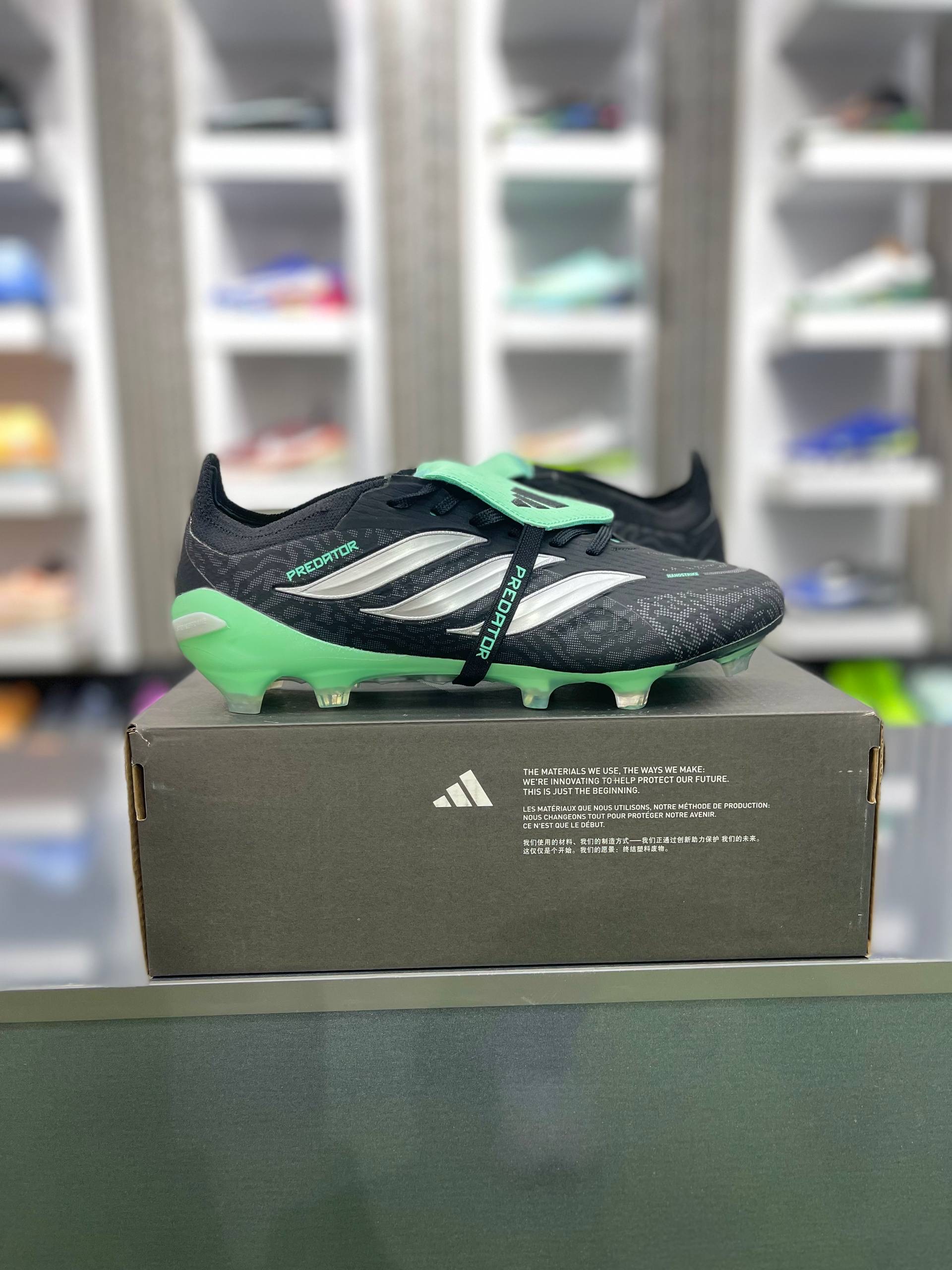 کفش فوتبال برند ادیداس مدل پردیتور 2026 (adidas Predator FG)